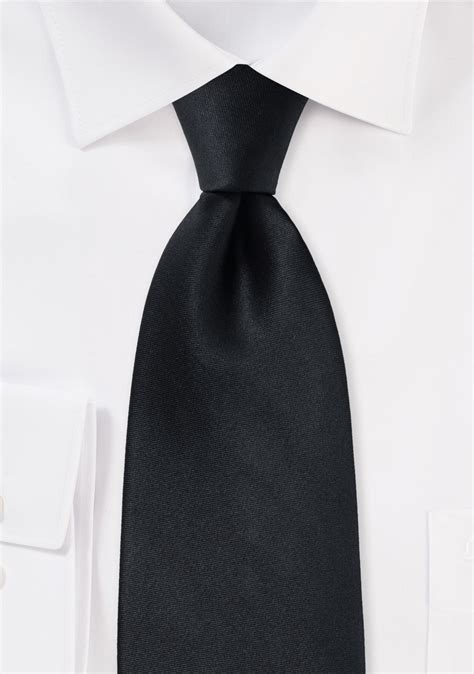 Silk tie in black 